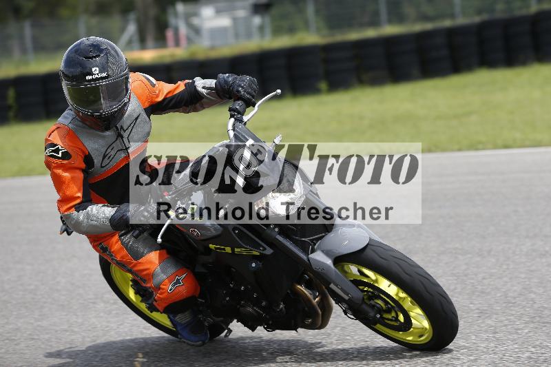 /Archiv-2024/29 12.06.2024 MOTO.CH Track Day ADR/Gruppe blau/105